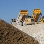 Jak mierzyć kąty i powierzchnie? Przewodnik po kątownikach